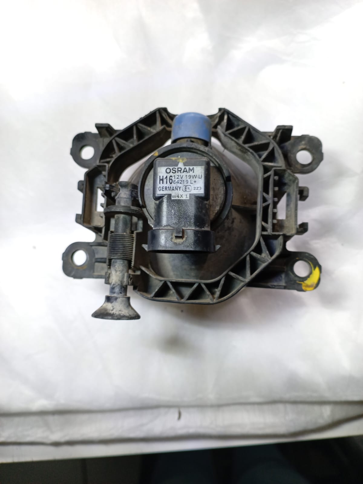 Faro niebla derecho Renault Oroch Fluence 2021 261500097R OEM