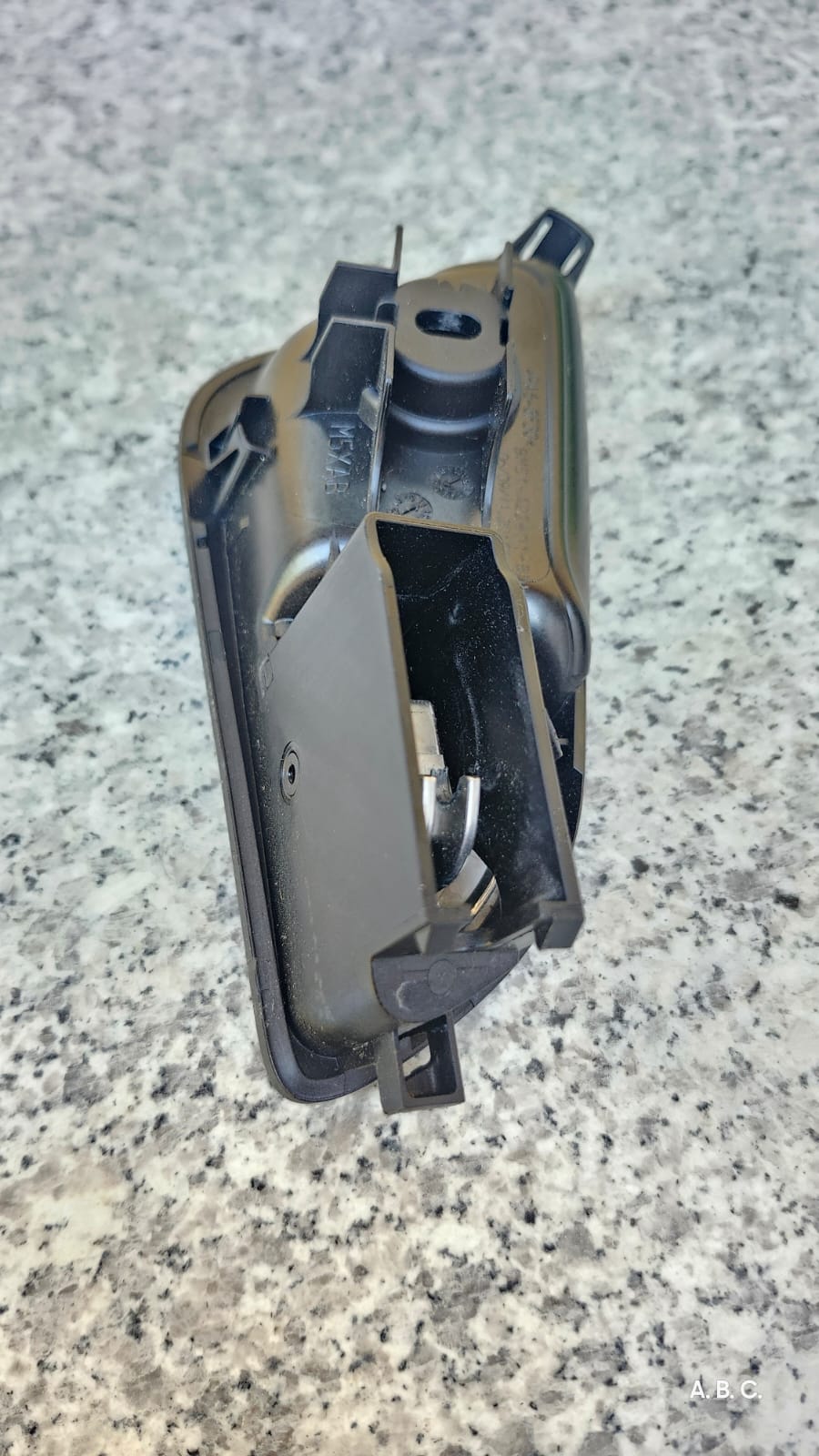 Manija de puerta interior Izquierda piloto Ford Focus 2012-2014 OEM BM51-A22601-BDW