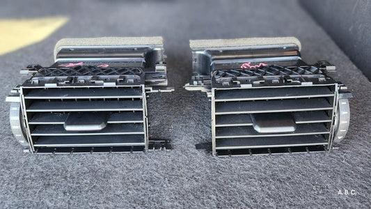 Rejillas ventilacion central Volkswagen Jetta 2015 OEM 5C7819728