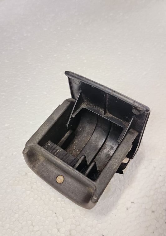 1H0857962 Cenicero trasero Volkswagen Mk3 A3 Golf OEM