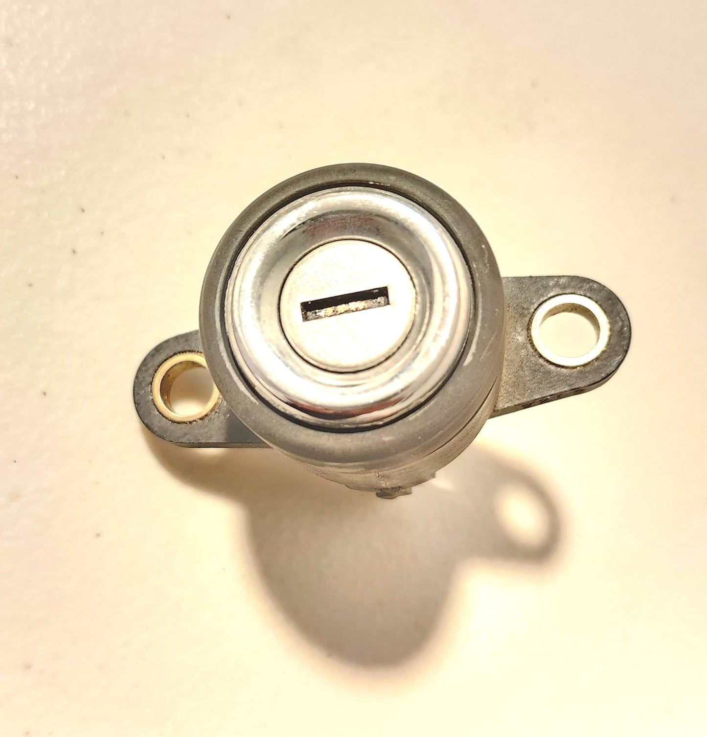 Chapa cajuela Volkswagen Caribe cabriolet 1981-1987 original