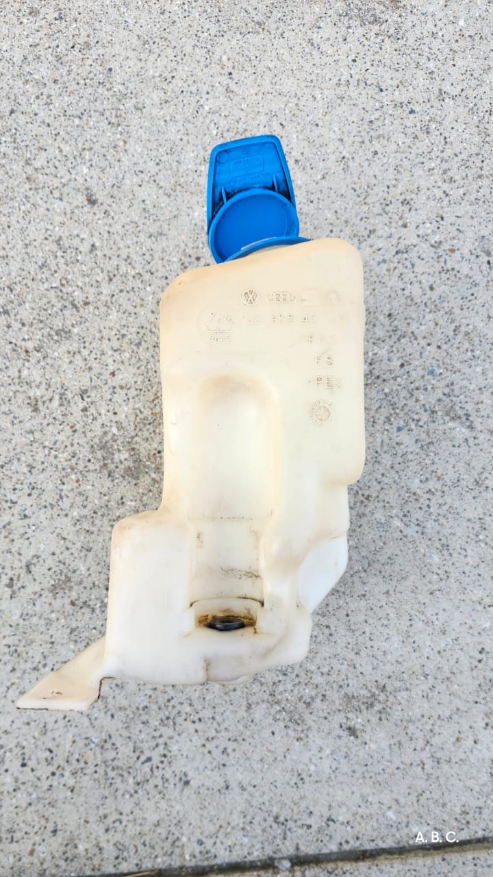 Depósito limpiaparabrisas Vw Jetta Clasico OEM 1J0955453