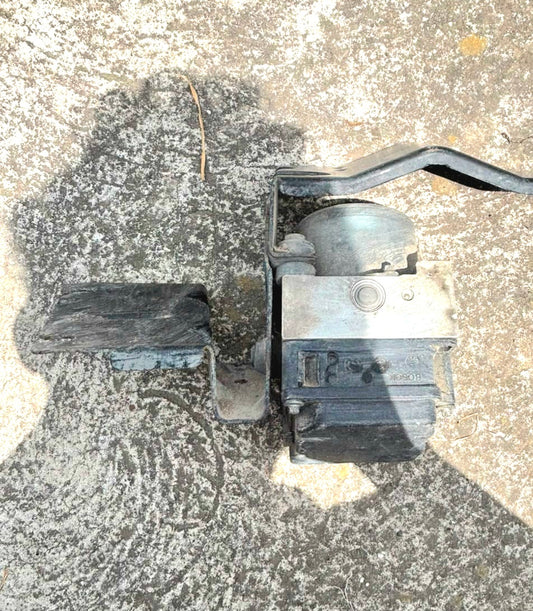 Modulo Abs frenos Renault Clio 02-10 - OEM 8200229137 | Becerril Autopartes VW (2)