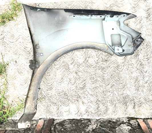 Salpicadera Izquierda Renault Logan 1.6l 12-19 OEM