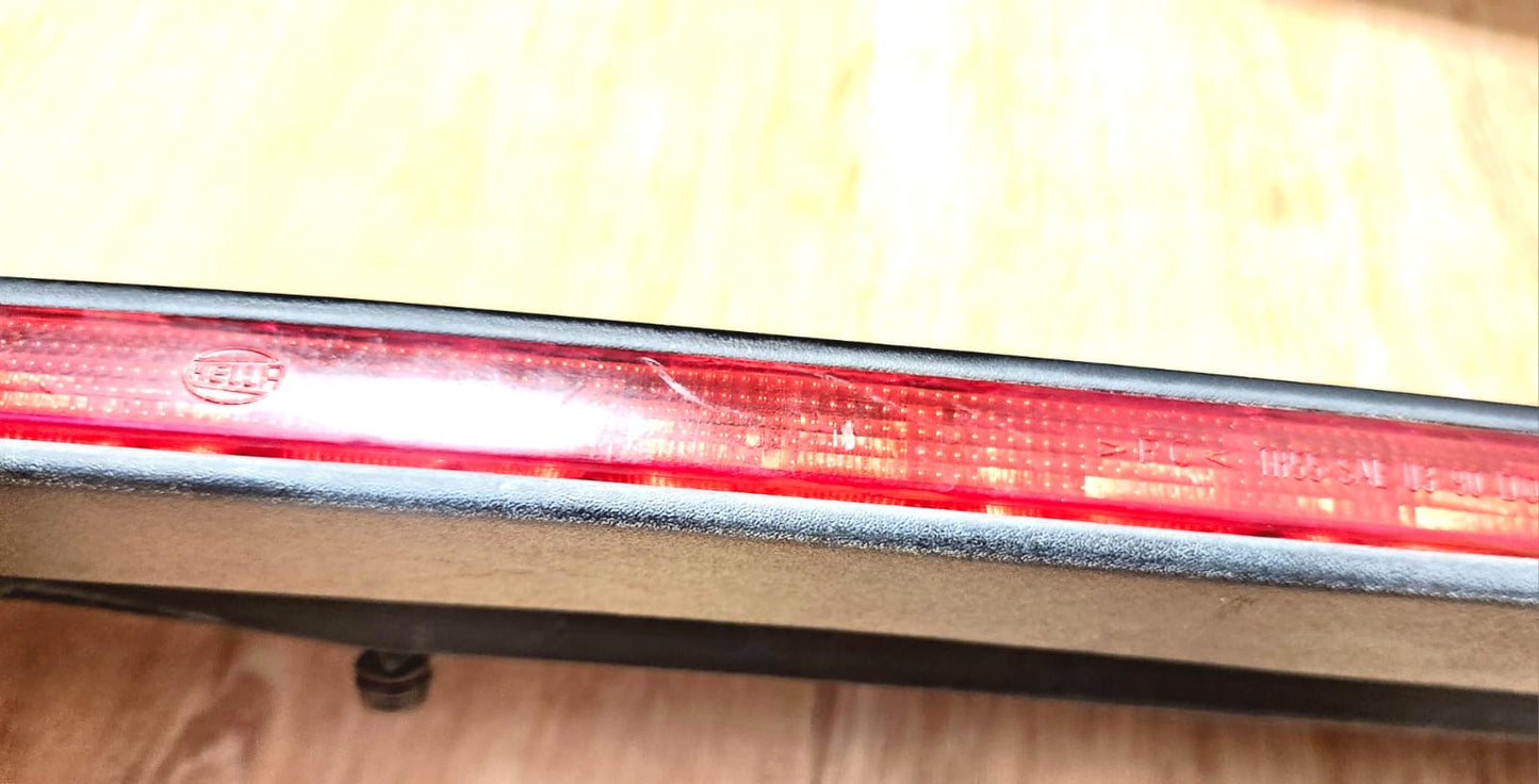 Aleron stop cajuela Volkswagen Golf A3 Mk3 1993 - 1998  OEM 1H6 827 933