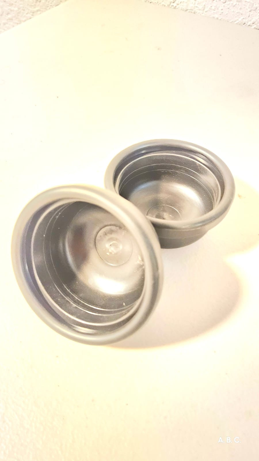 Guardapolvos base amortiguador traseros Volkswagen Golf Mk3 OEM 191 512 135