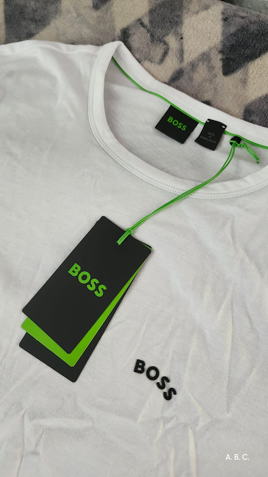 Playera BOSS Hugo Boss Blanca Premium - Authentic Logo Tee (NWT)
