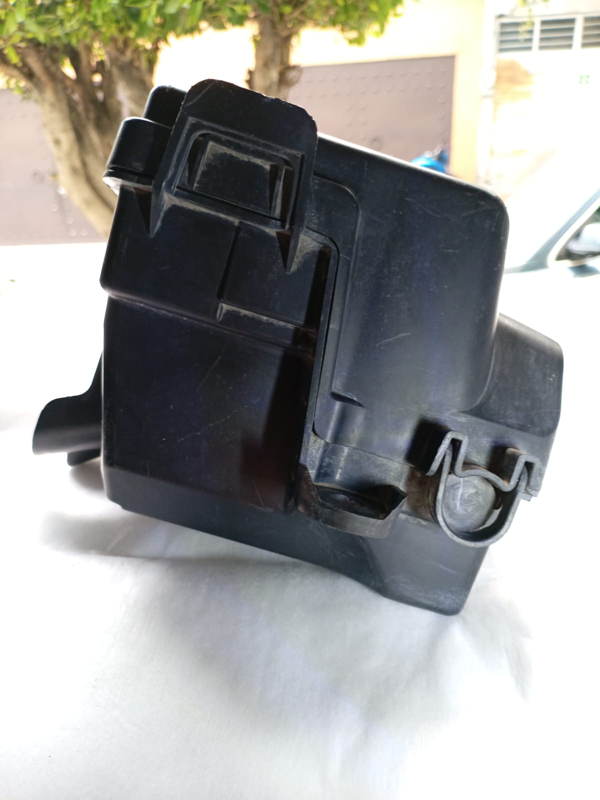 Tapa fusibles Renault Sandero Logan 1.6L 7254069430 OEM