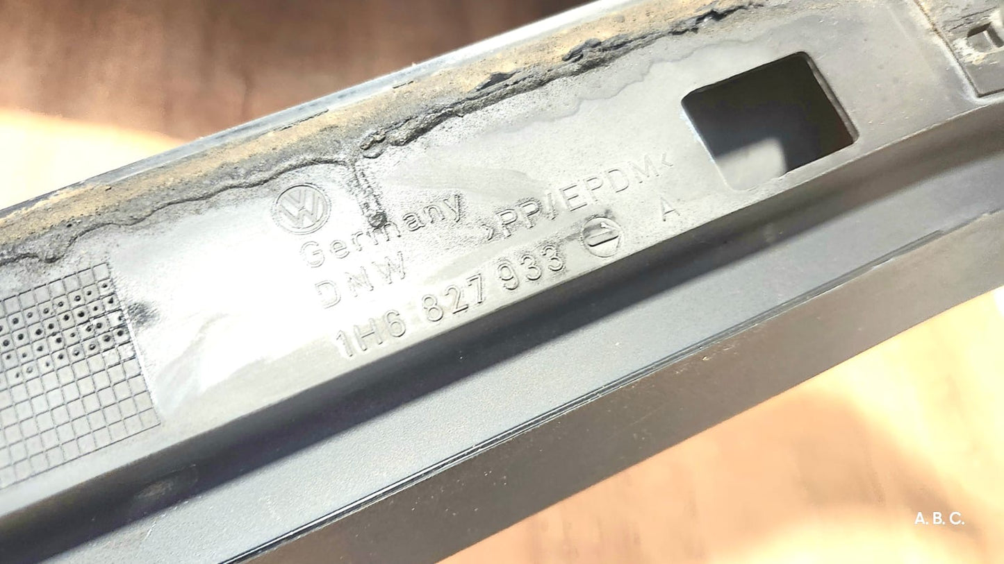 Aleron stop cajuela Volkswagen Golf A3 Mk3 1993 - 1998  OEM 1H6 827 933