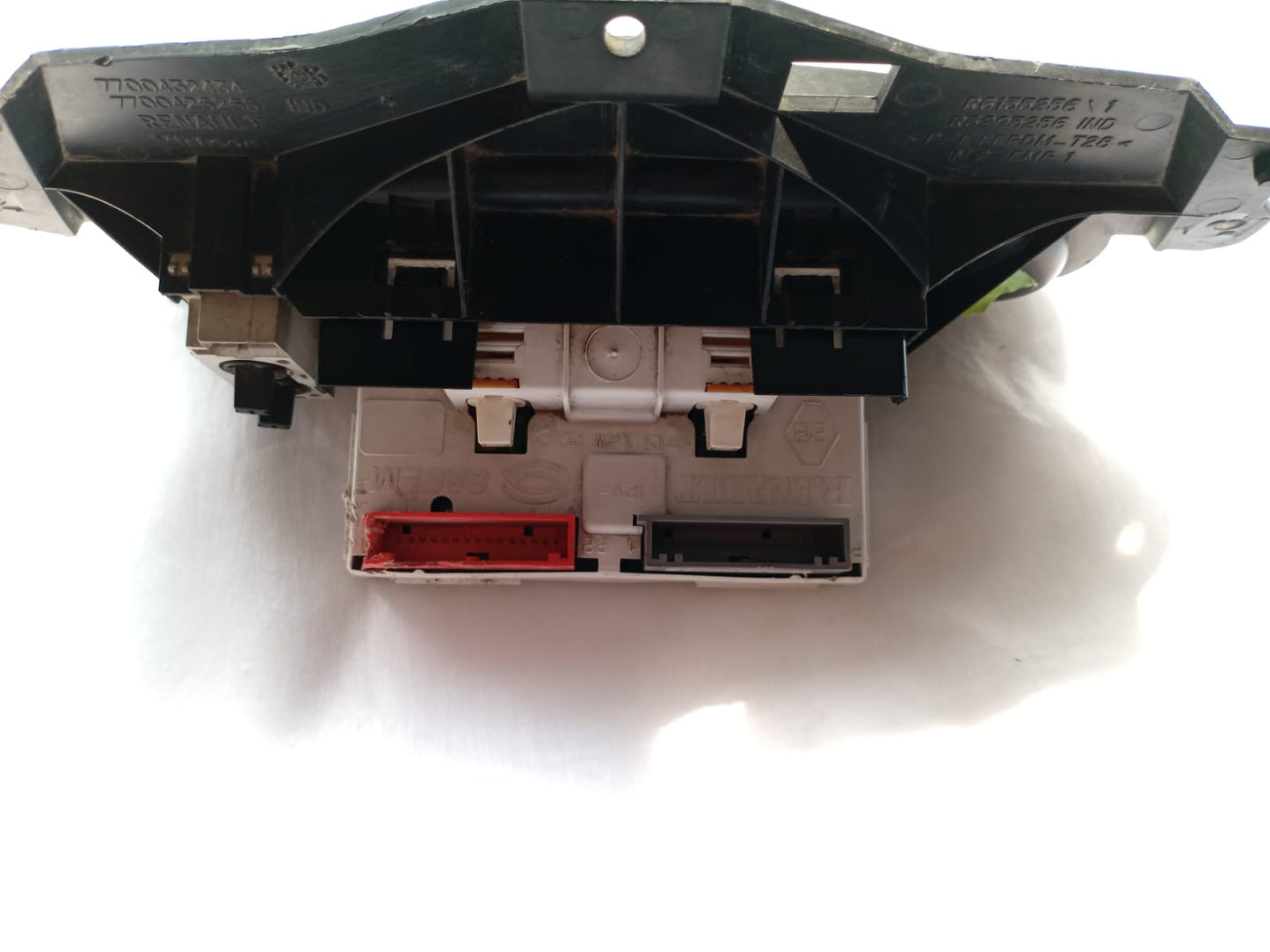 Pantalla consola central Renault Clio 02-10 8200028364A OEM