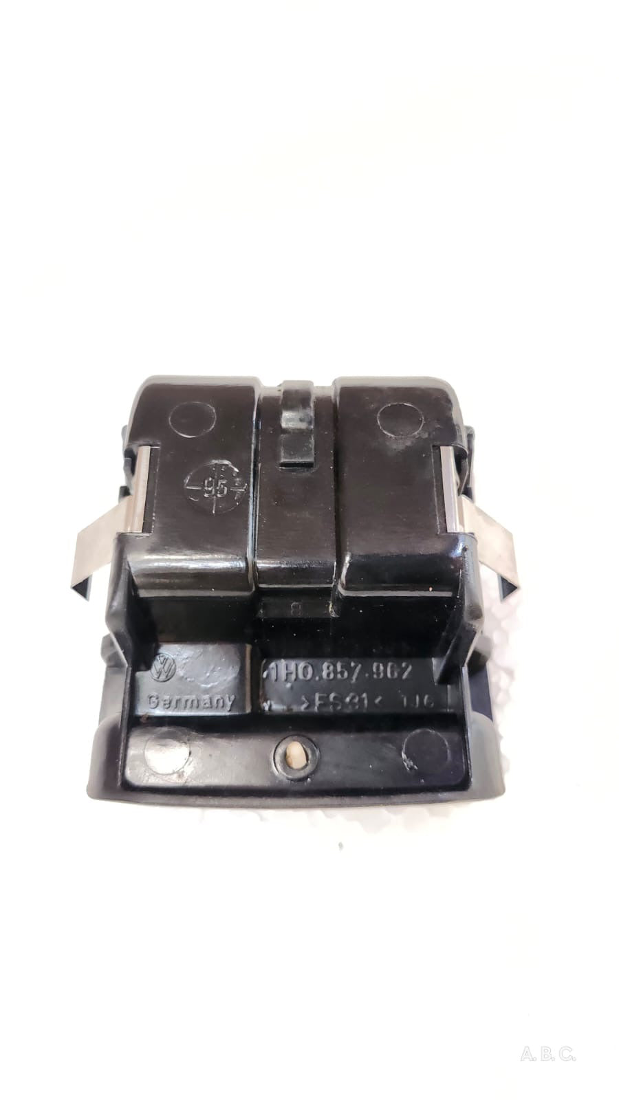 1H0857962 Cenicero trasero Volkswagen Mk3 A3 Golf OEM