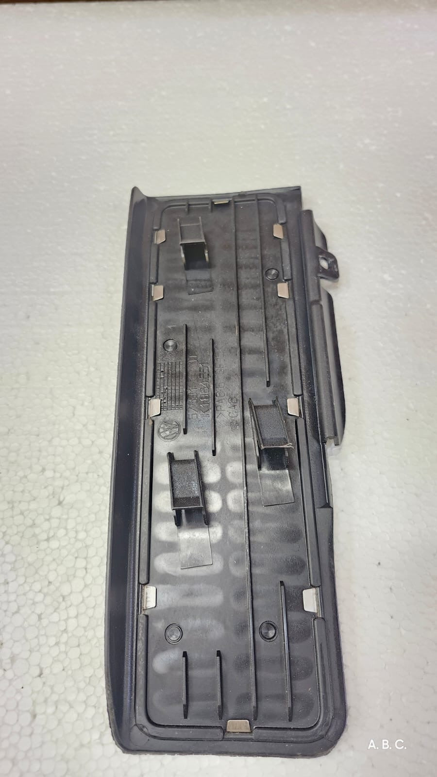 1k1864551 Reposa pie tapate Volkswagen Bora Gli 06-10 OEM