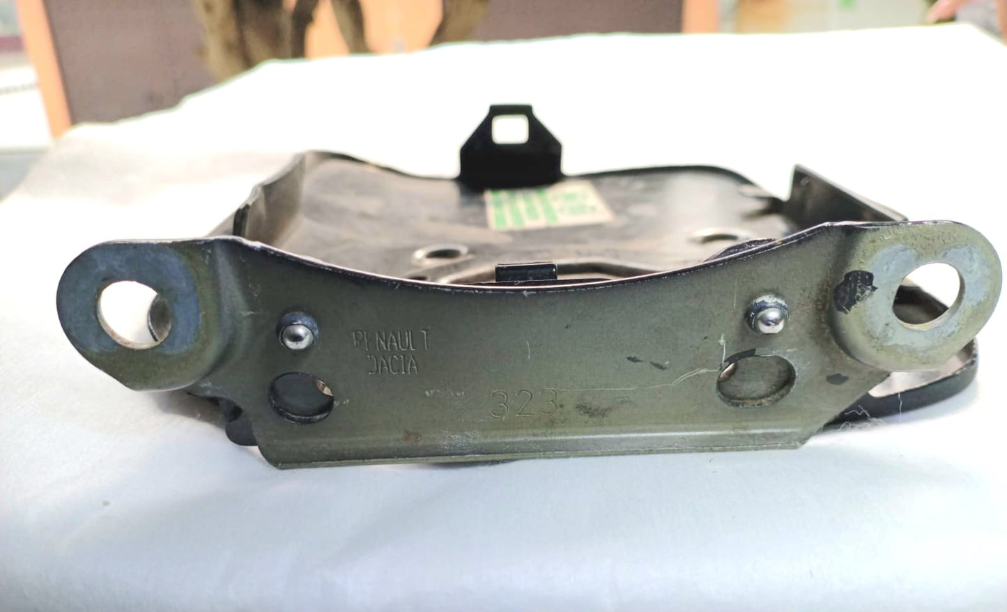 Tapa gasolina Renault Logan 15-19 Negro OEM