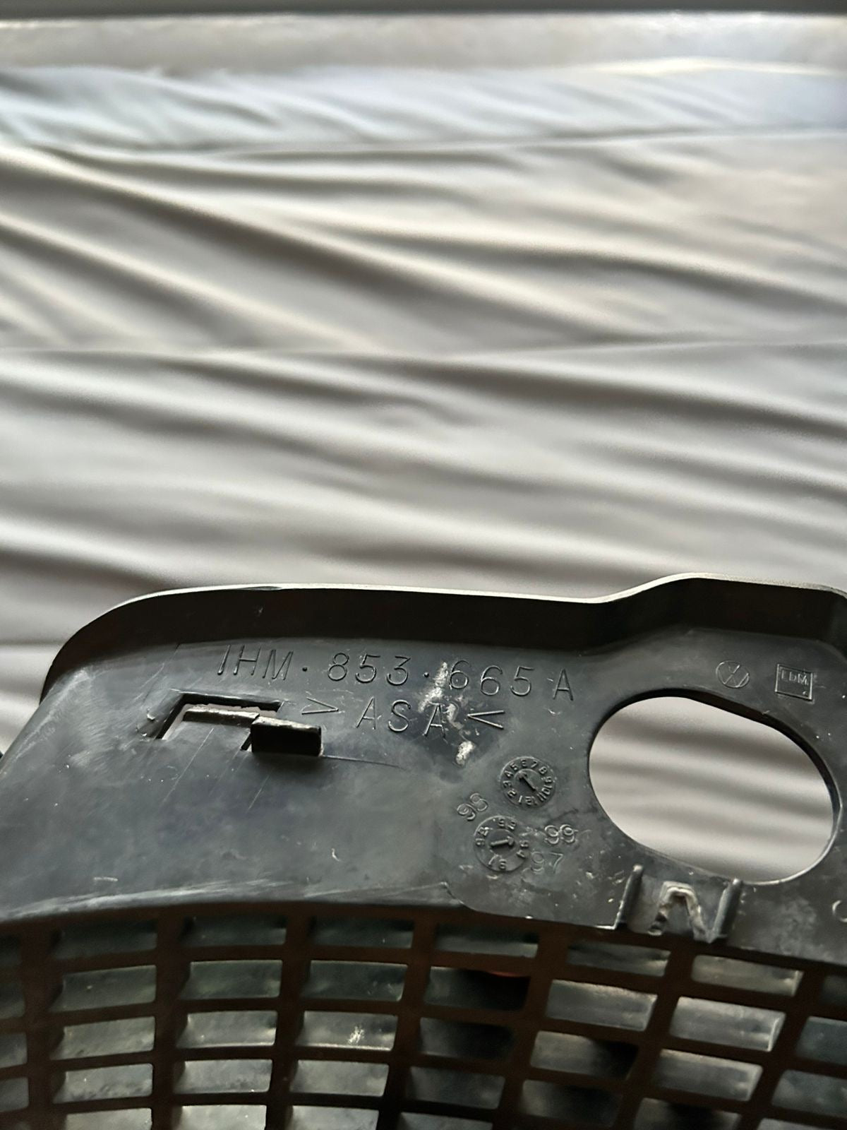 Rejillas fascia delantera Der Izq Volkswagen Golf A3 OEM