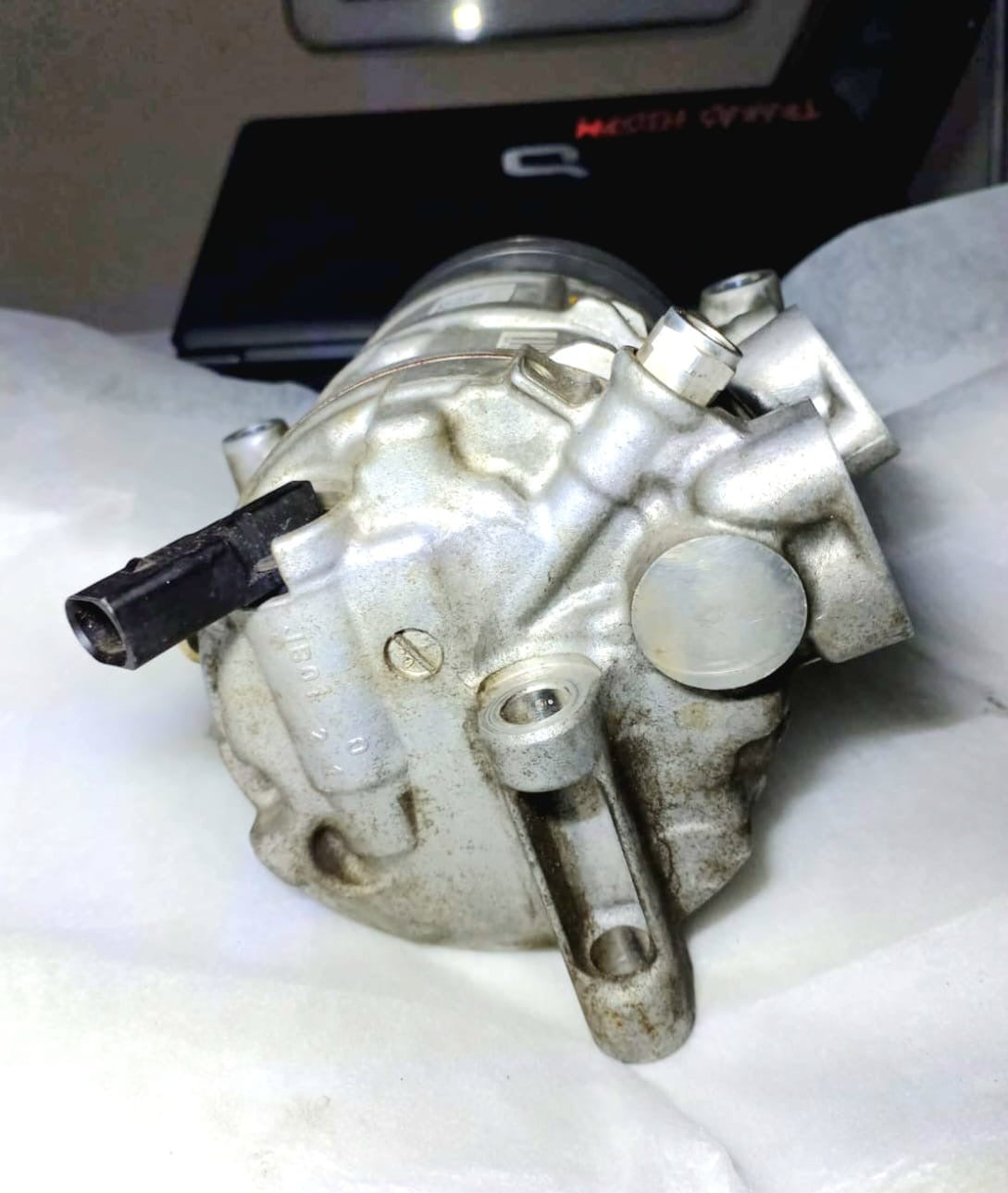 Compresor A/C Audi A4 A5 2.0  2013 8T0260805E OEM