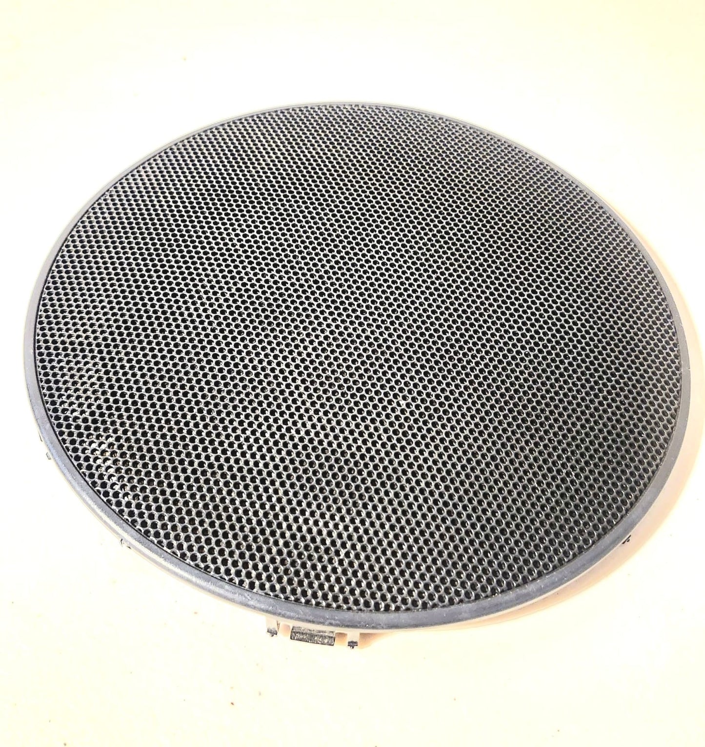 Rejilla bocina Volkswagen Golf mk3 1991-1999 OEM 1H0868150