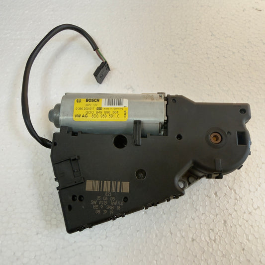 8D0959591C Motor apertura quemacocos Volkswagen Bora GLI OEM