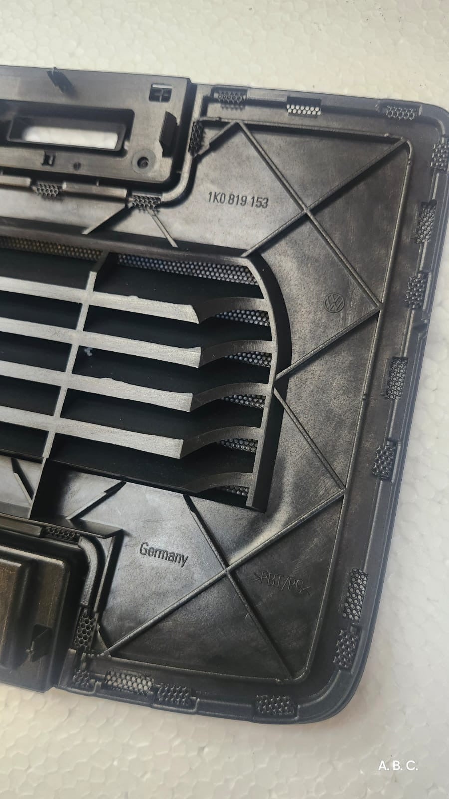 Rejilla tapa A/c bocina Volkswagen Bora Gli 06-10 OEM