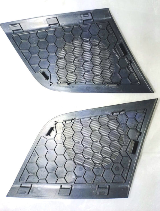 Tapas rejillas der/izq bocinas tablero Audi A4 A5 OEM 8T0857228