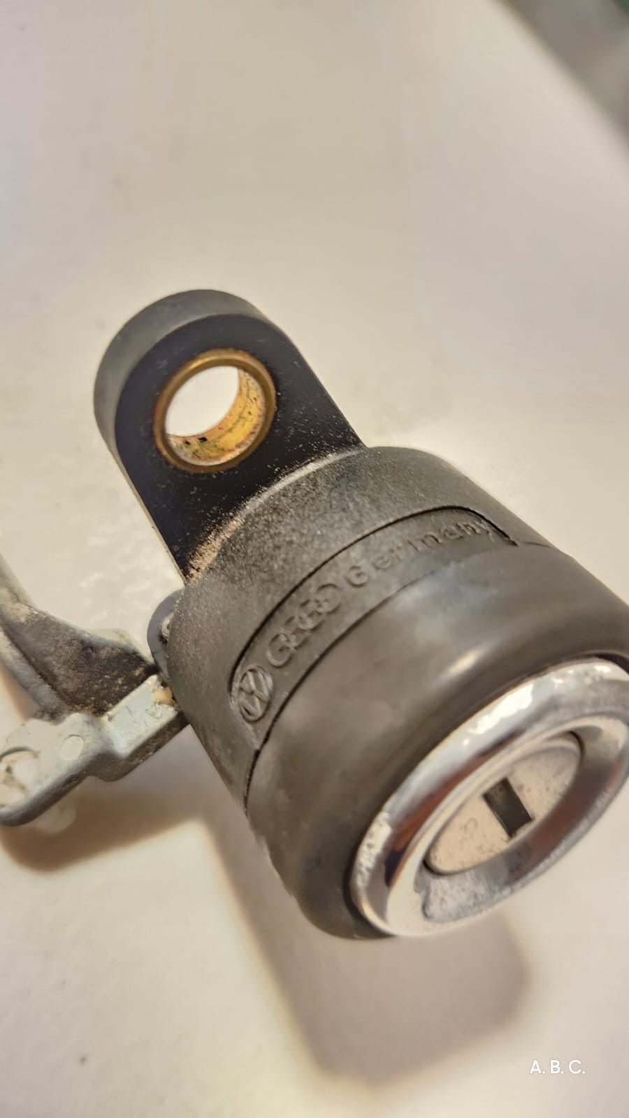 Chapa cajuela Volkswagen Caribe cabriolet 1981-1987 original