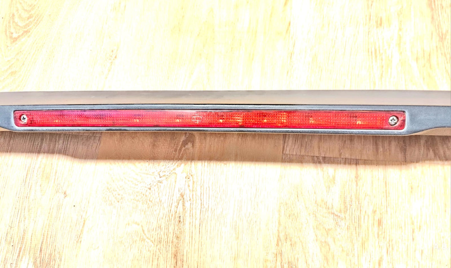 Aleron stop cajuela Volkswagen Golf A3 Mk3 1993 - 1998  OEM 1H6 827 933