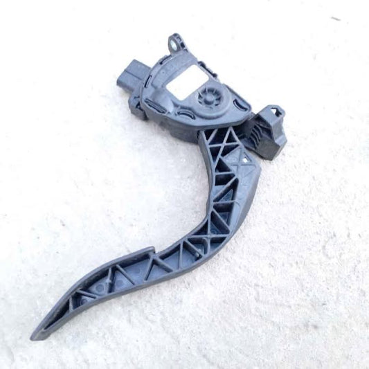 Pedal Acelerador Audi A5 2013 2.0 turbo OEM 8K1723523A