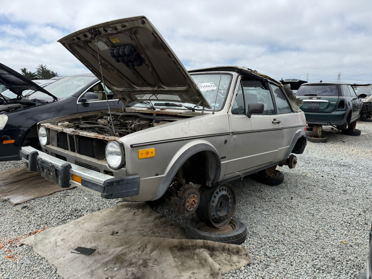 Kit Cantoneras Delanteras Volkswagen Caribe Cabriolet 1985 OEM