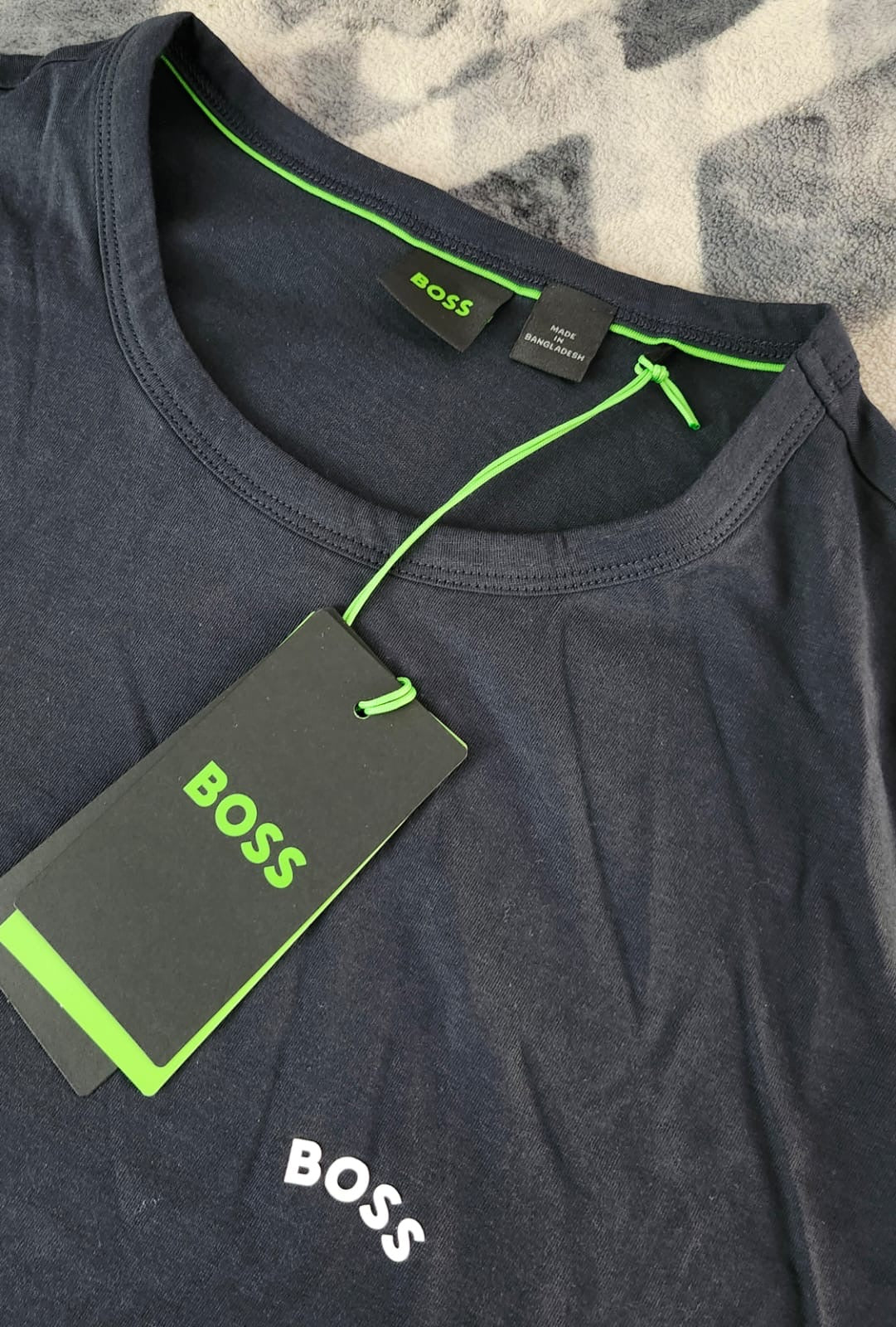 Playera BOSS Azul Marino Original - Premium Essential Tee (NWT)