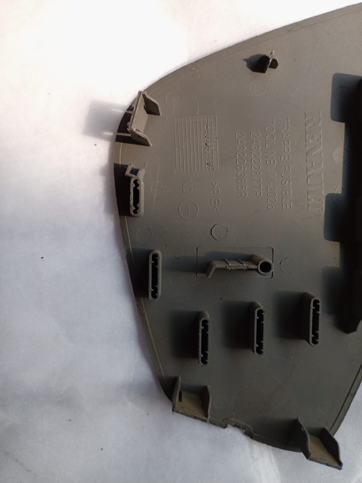 Tapa Fusibles Renault Logan Sandero 1.6lts 2015 2020 OEM