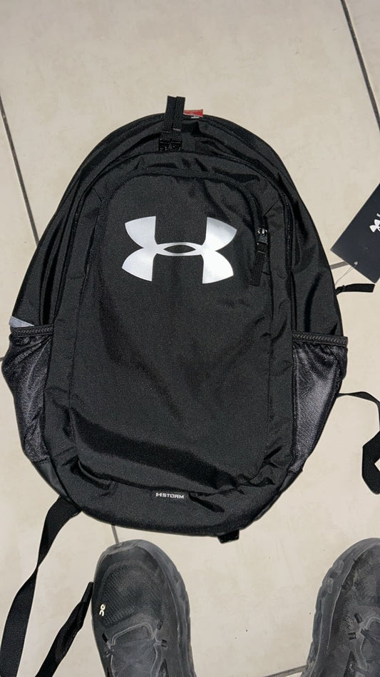 Mochila Under Armour Negra Deportiva Resistente | Uso Diario, Gym y Escuela