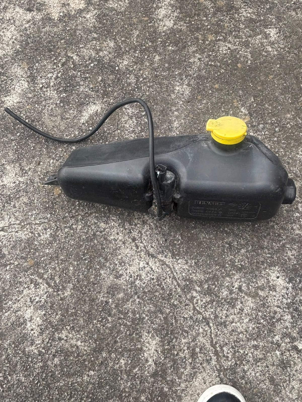 289104583R Deposito limpiaparabrisas Renault Logan 16-19