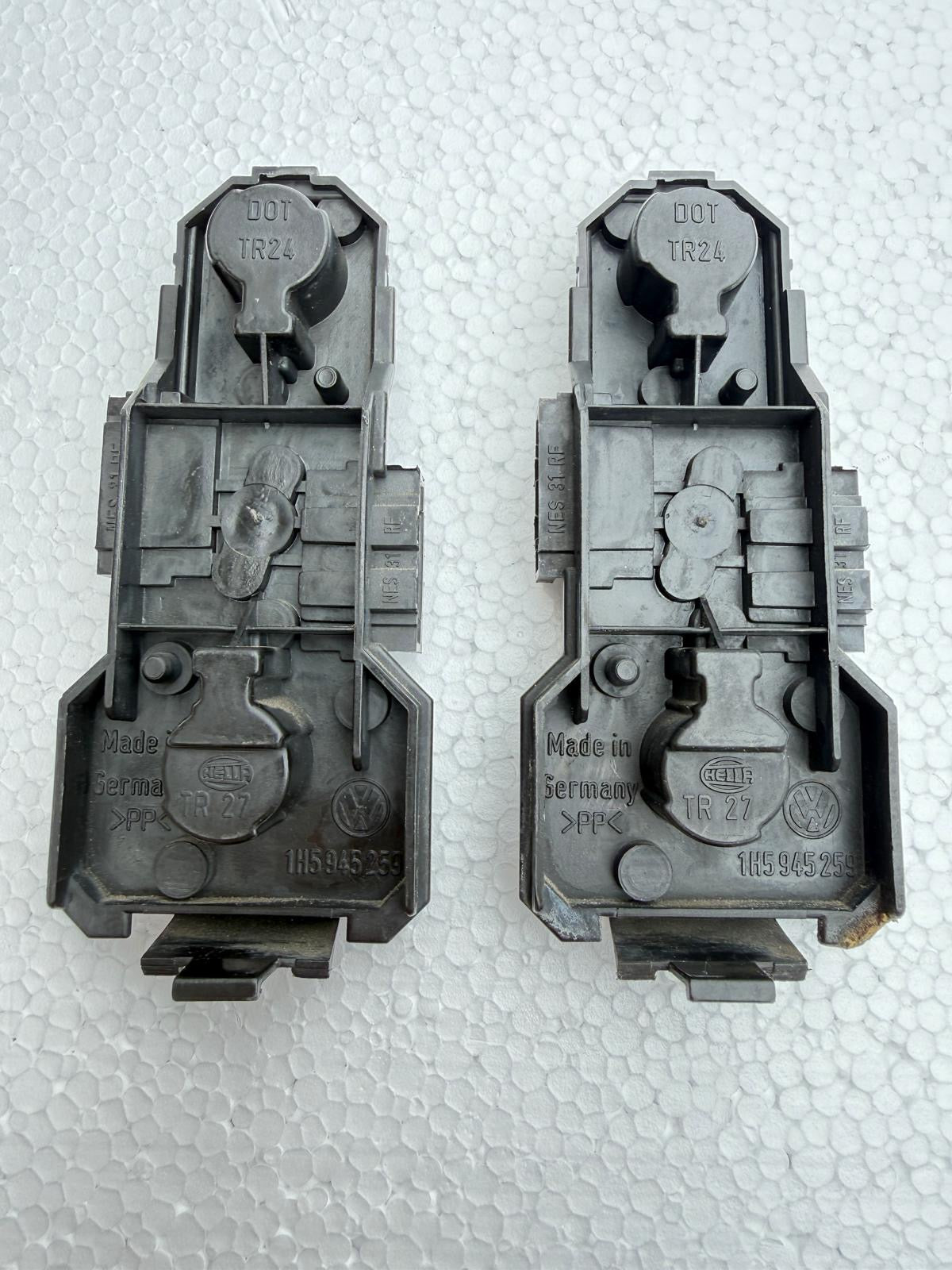 1H5945259 Kit portafocos Interiores Volkswagen Jetta A3 Mk3 OEM