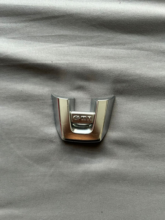 embellecedor volkswagen gti volante oem