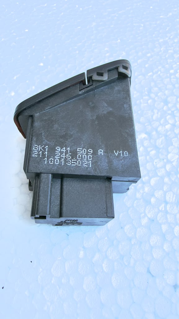 8k1941509A Botón intermitentes Audi A4 A5 10-13