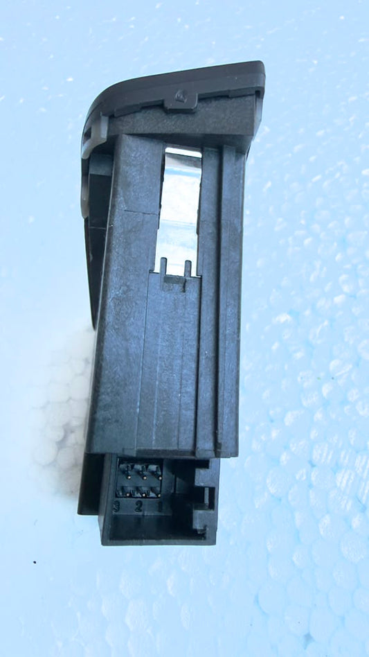 8k1941509A Botón intermitentes Audi A4 A5 10-13