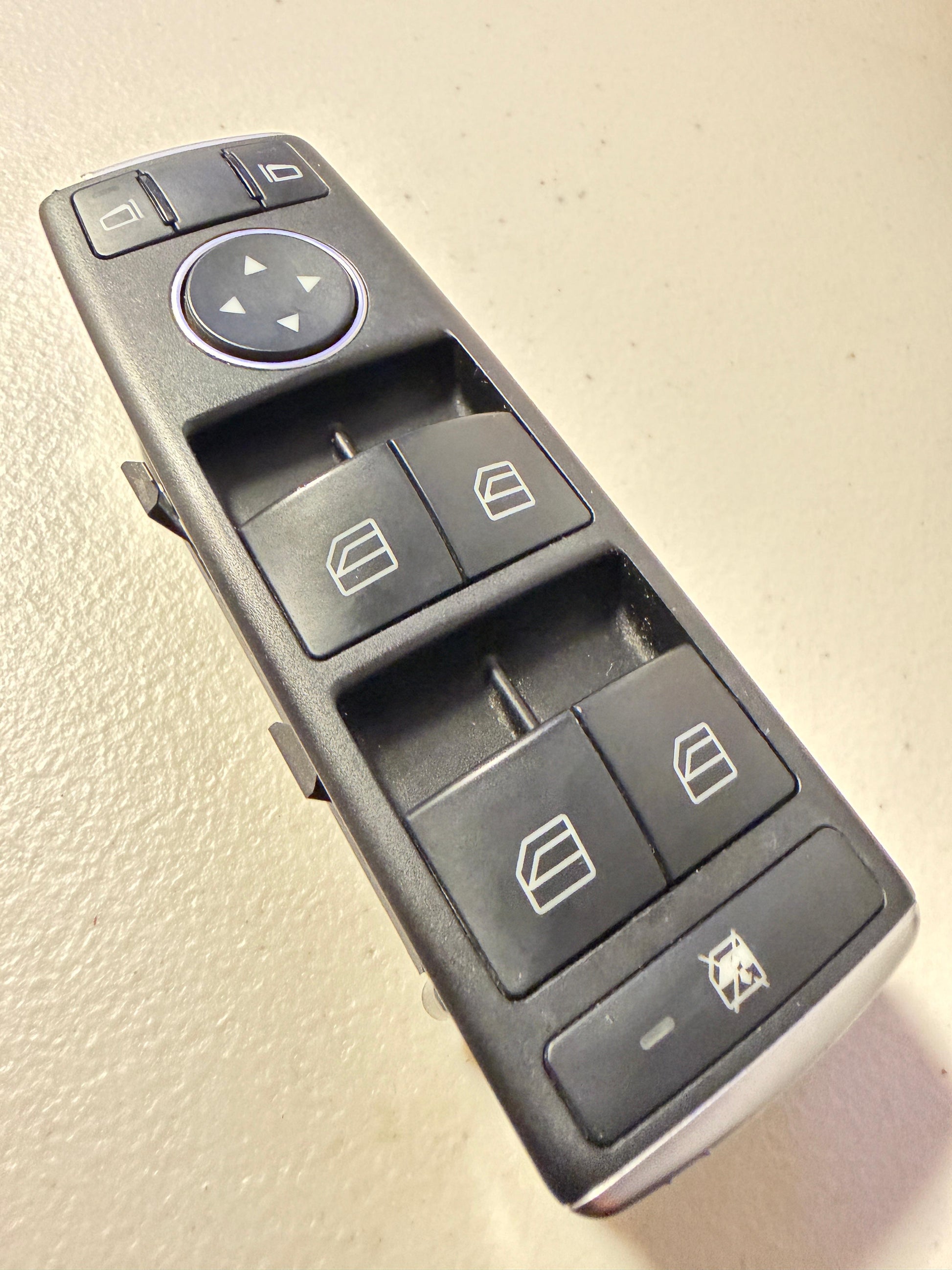 control-ventanas-cla250-2017