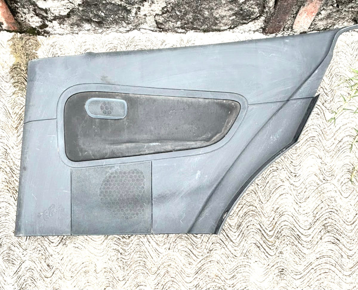 6L3867044 Tapa trasera derecha copiloto Seat Ibiza Sport 2.0 2003 Oem
