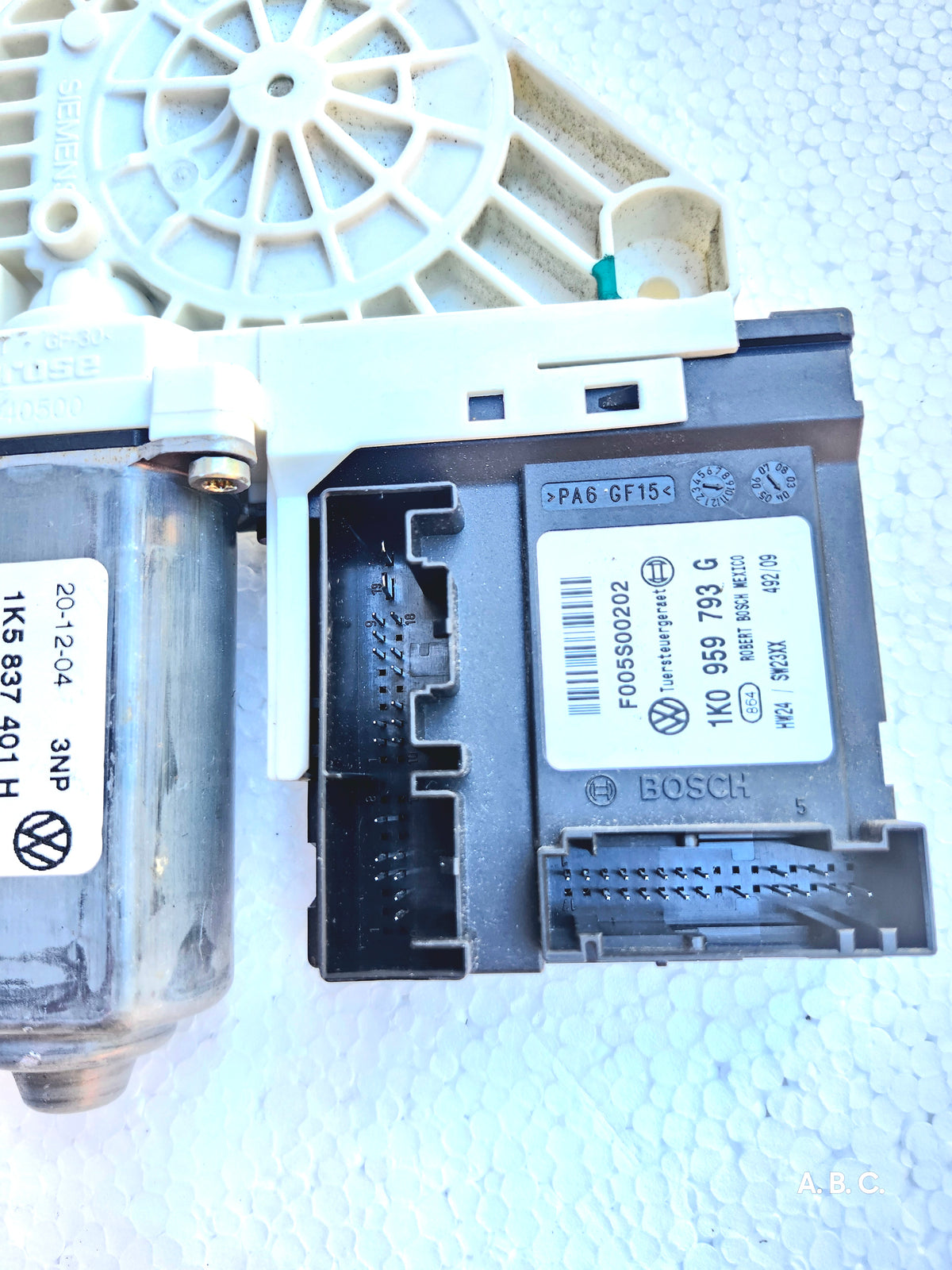 1k5837401H elevador vidrio delantero Izq Volkswagen Bora Oem