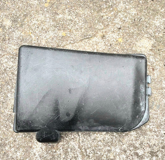 Tapa bateria Seat ibiza sport 2.0 2003 - OEM 6Q0915429B | Becerril Autopartes VW
